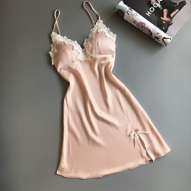 gown